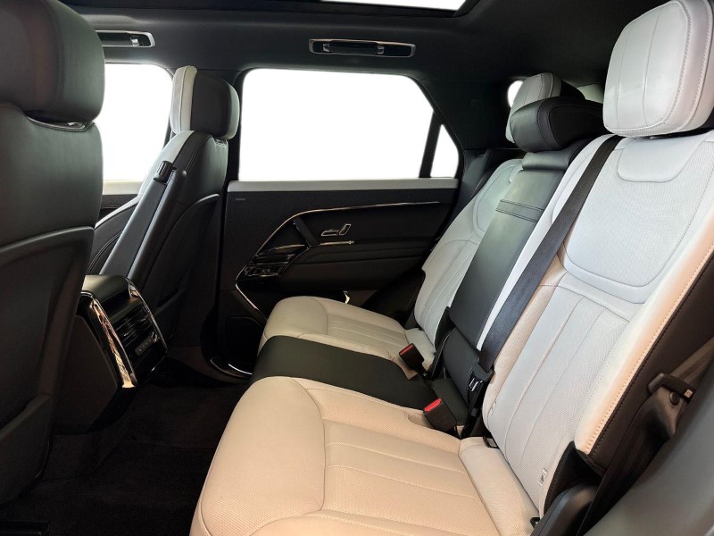 Used Land Rover Range Rover Sport 2025 for sale - 78081279: Photo 4