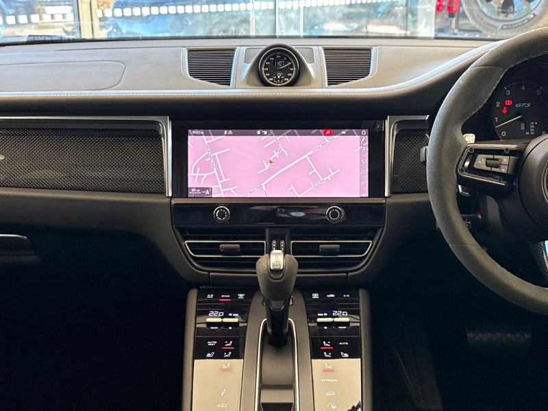 Used Porsche Macan 2024 for sale - 76982112: Photo 14