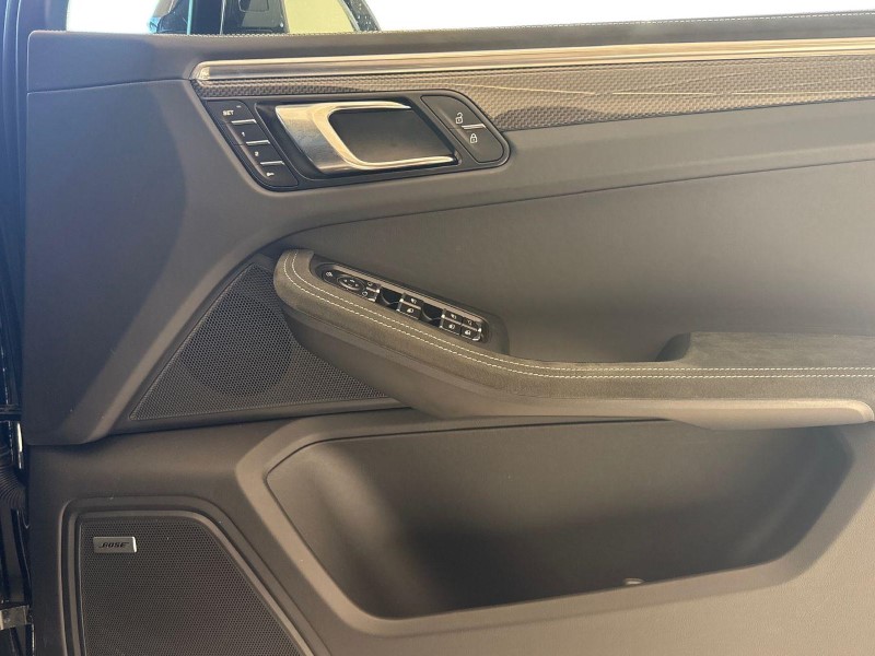 Used Porsche Macan 2024 for sale - 76982112: Photo 22