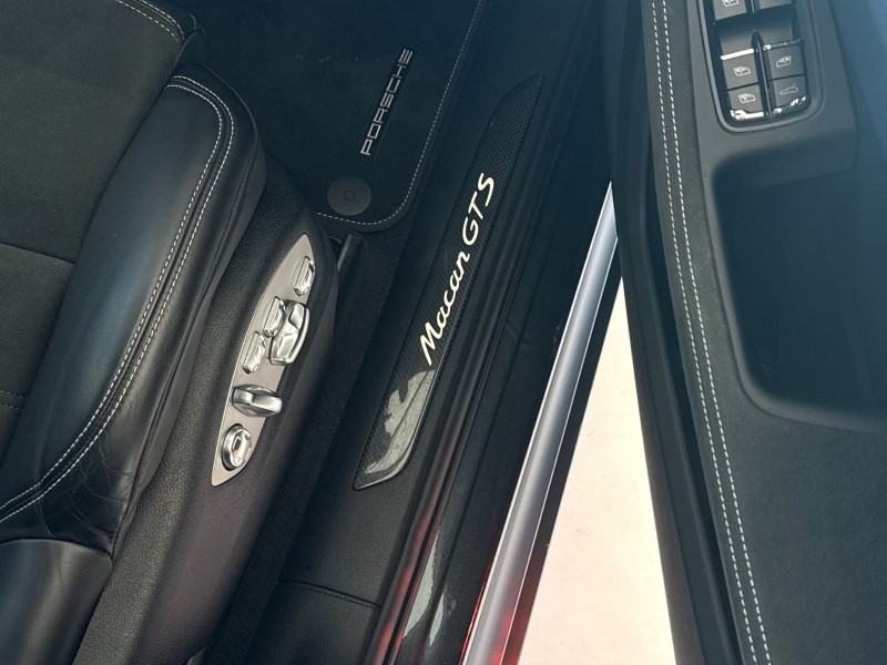 Used Porsche Macan 2024 for sale - 76982112: Photo 39