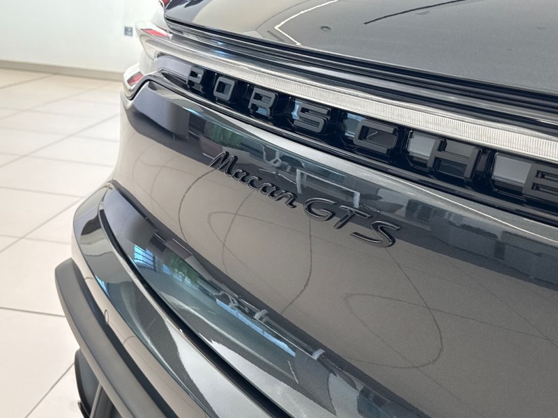 Used Porsche Macan 2024 for sale - 76982112: Photo 47