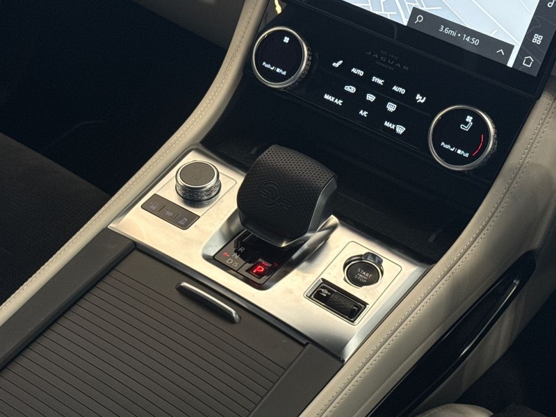 Used Jaguar F-Pace 2022 for sale - 76981294: Photo 13