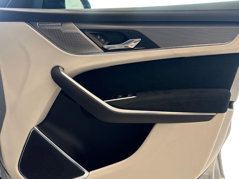 Used Jaguar F-Pace 2022 for sale - 76981294: Photo 21