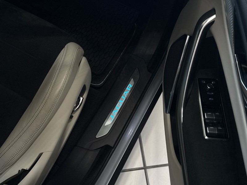 Used Jaguar F-Pace 2022 for sale - 76981294: Photo 37