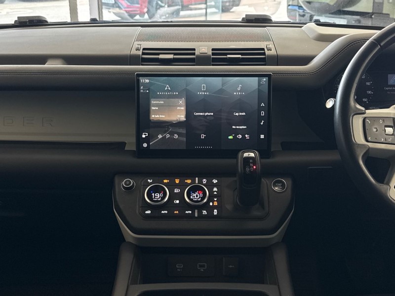 Used Land Rover Defender 2023 for sale - 78067145: Photo 14