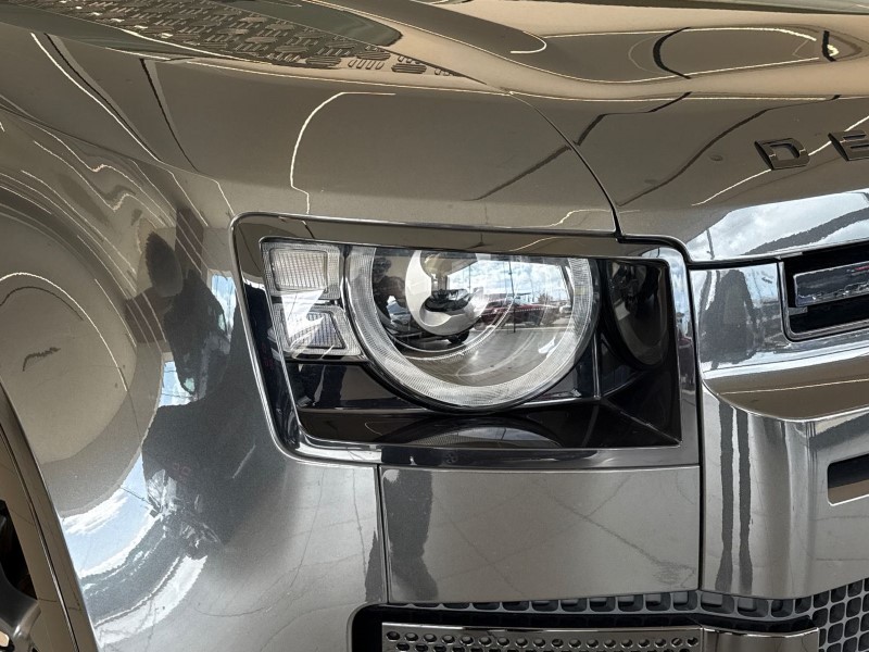 Used Land Rover Defender 2023 for sale - 78067145: Photo 17