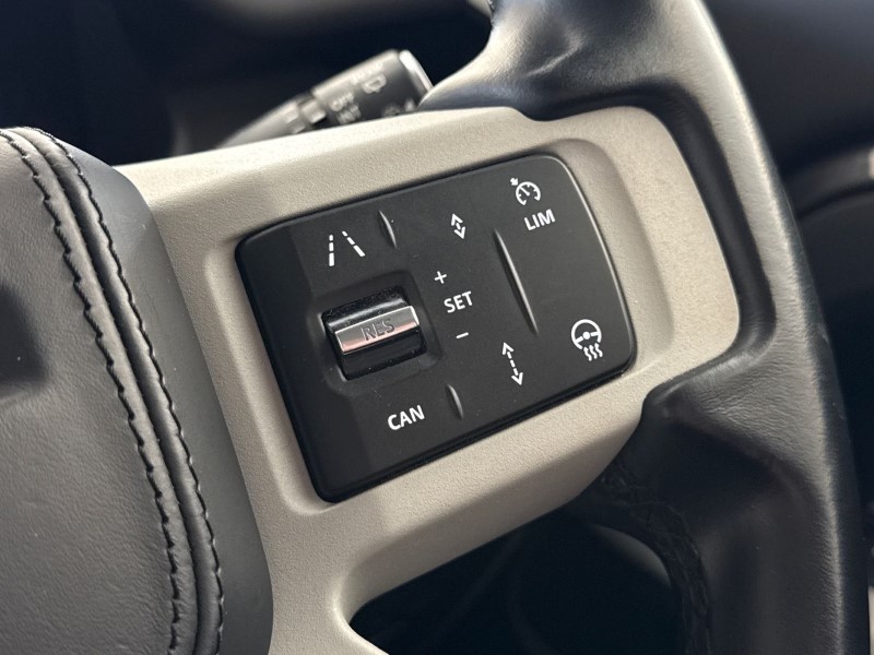 Used Land Rover Defender 2023 for sale - 78067145: Photo 29