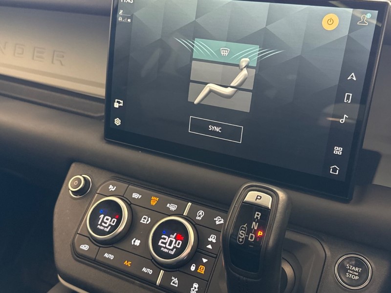 Used Land Rover Defender 2023 for sale - 78067145: Photo 32