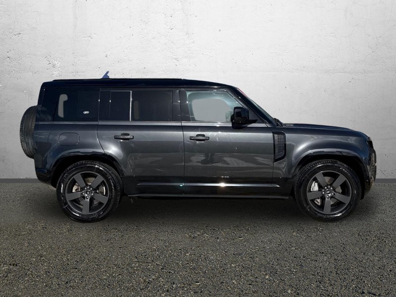 Used Land Rover Defender 2023 for sale - 78067145: Photo 5