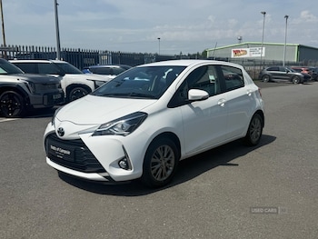 Used Toyota Yaris 2017 for sale - 79442212: Photo