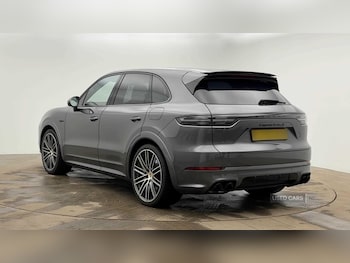 Used Porsche Cayenne 2020 for sale - 76562804: Photo