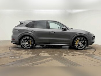 Used Porsche Cayenne 2020 for sale - 76562804: Photo