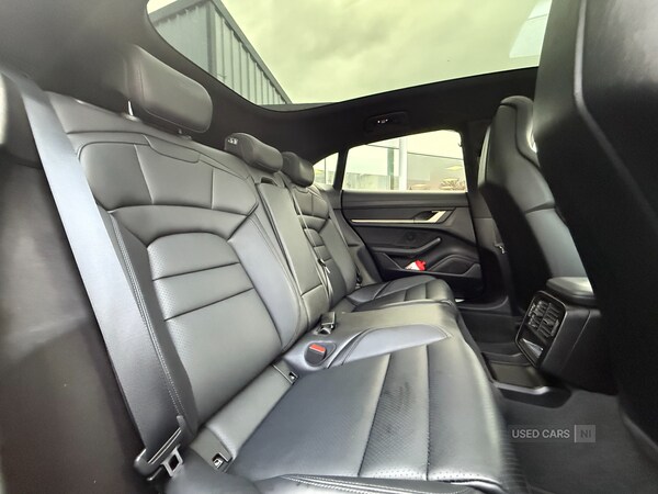 Used Porsche Taycan 2022 for sale - 76608758: Photo 12