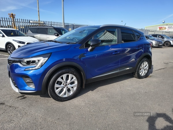 Used Renault Captur 2021 for sale - 77971135: Photo 2