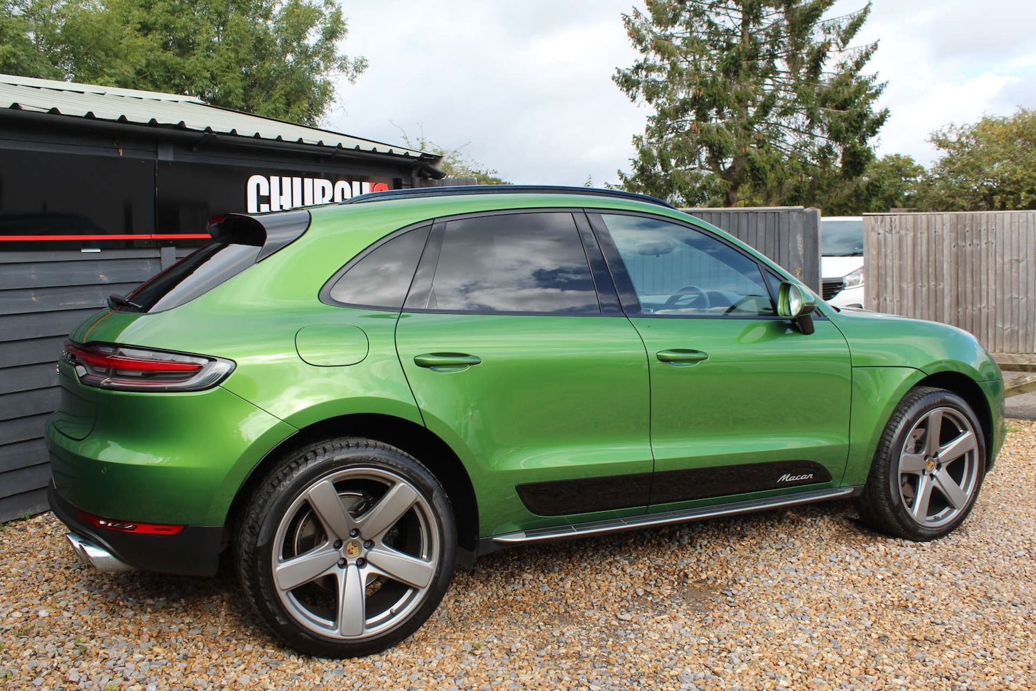 Used Porsche Macan 2021 for sale - 76724021: Photo 10
