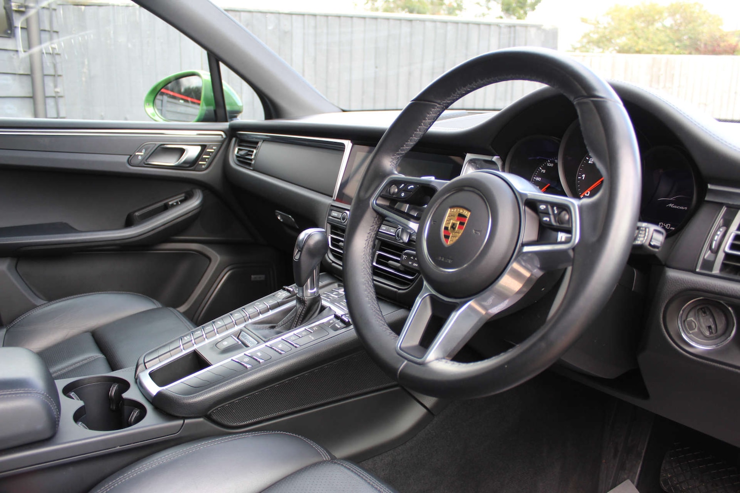 Used Porsche Macan 2021 for sale - 76724021: Photo 5