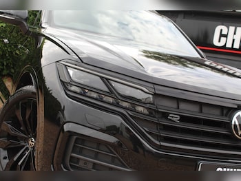 Used Volkswagen Touareg 2023 for sale - 75516400: Photo