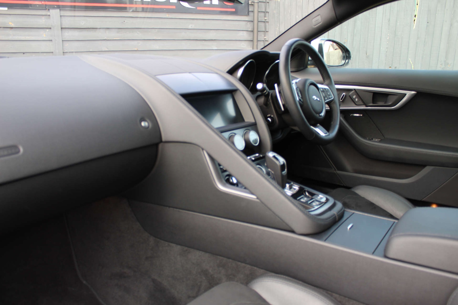 Used Jaguar F-Type 2020 for sale - 76611735: Photo 19