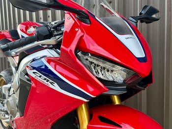 Used Honda CBR1000-RR FIREBLADE 2019 for sale - bike-79787958: Photo