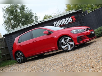 Volkswagen - Golf
