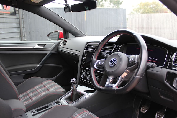 Used Volkswagen Golf 2019 for sale - 76265237: Photo 6