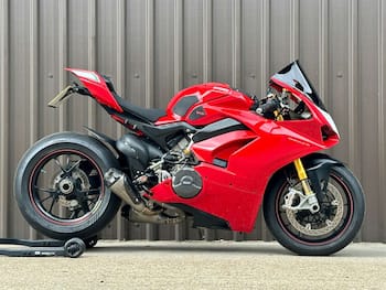 Used Ducati Panigale 2018 for sale - bike-79787955: Photo