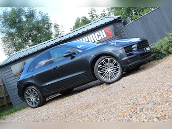 Porsche - Macan