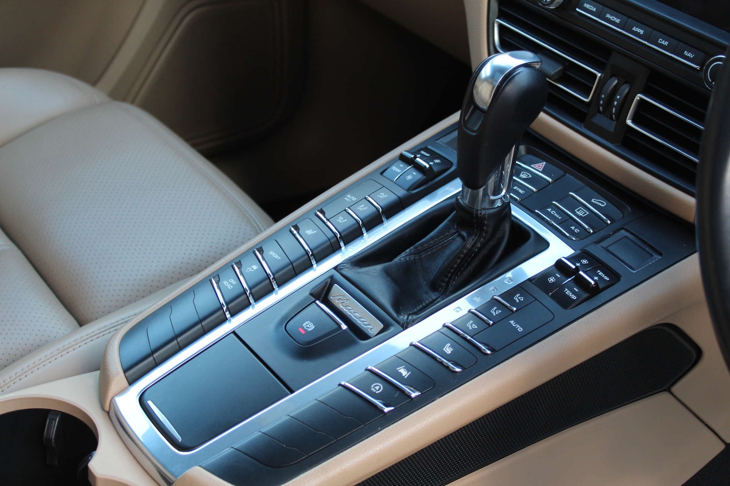 Used Porsche Macan 2018 for sale - 76601885: Photo 6