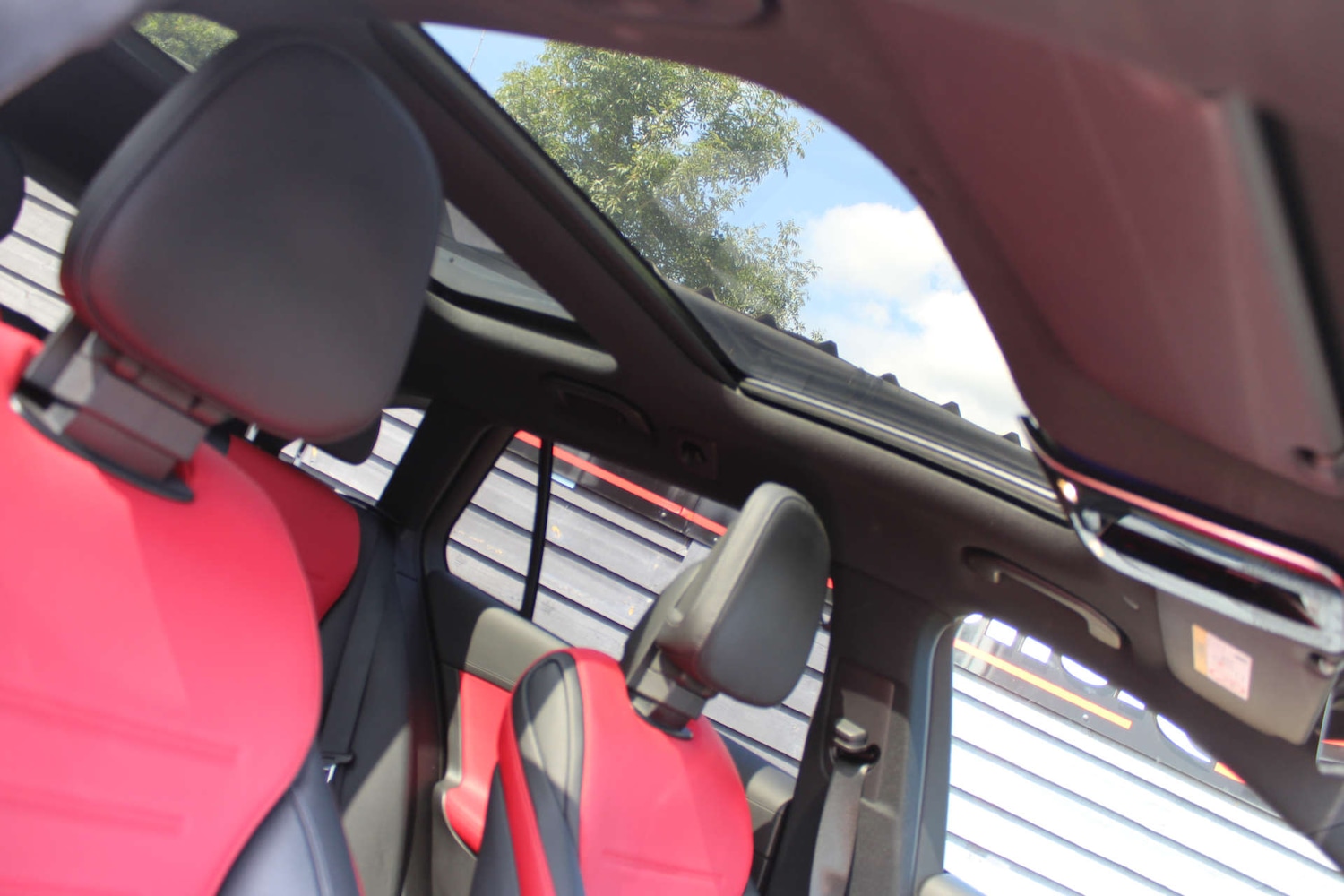 Used Mercedes-Benz C Class 2023 for sale - 76437910: Photo 8