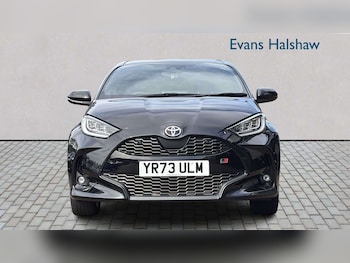 Used Toyota Yaris 2023 for sale - 79118127: Photo