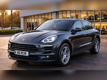Used Porsche Macan 2018 for sale - 78060291: Photo