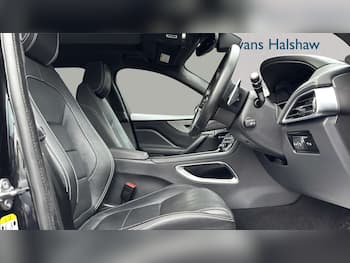 Used Jaguar F-Pace 2019 for sale - 79689708: Photo