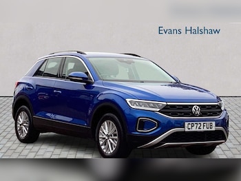 Used Volkswagen T-Roc 2022 for sale - 77913890: Photo