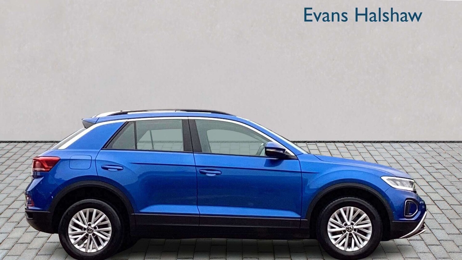 Used Volkswagen T-Roc 2022 for sale - 77913890: Photo 6