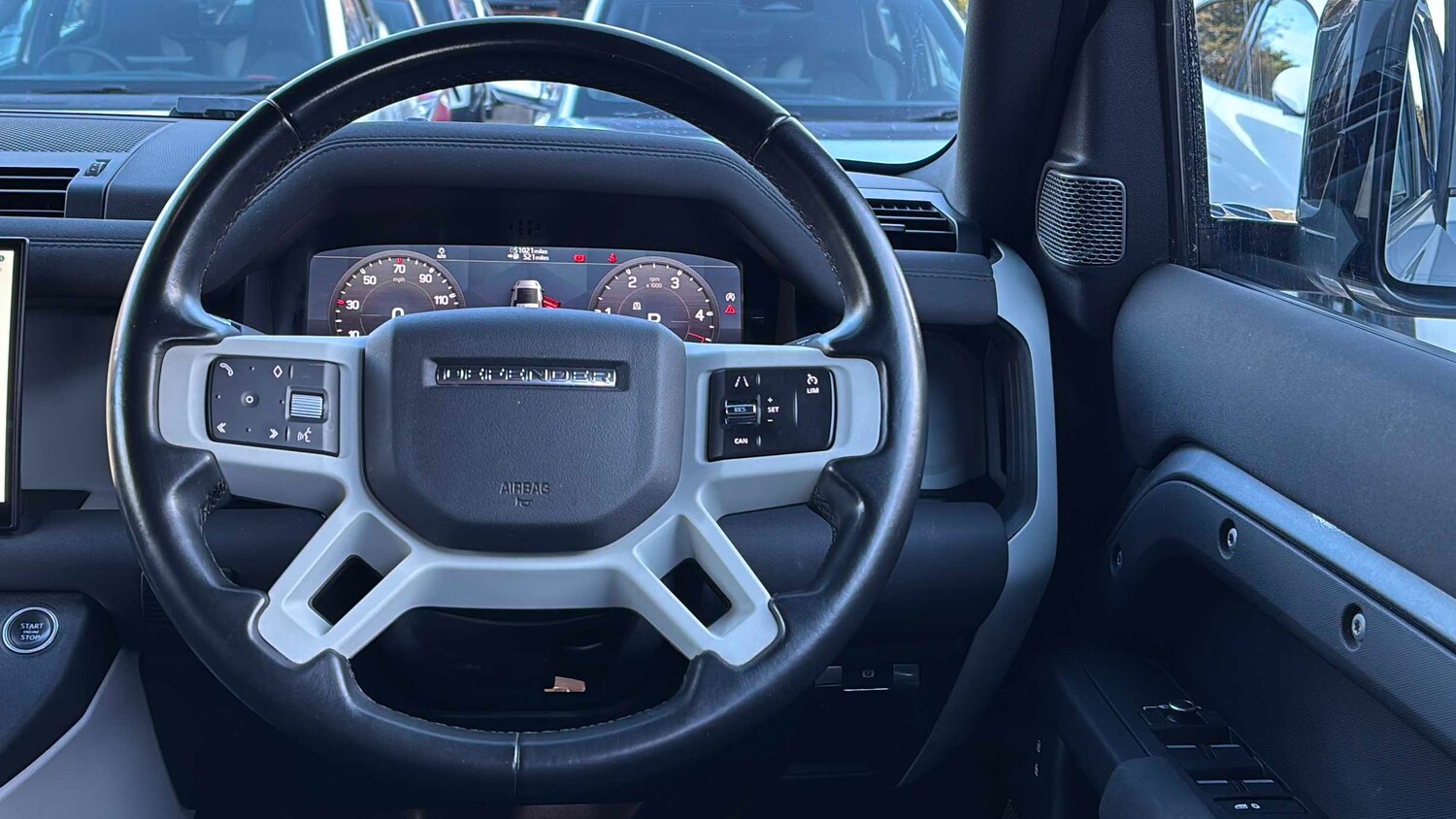 Used Land Rover Defender 2021 for sale - 77857674: Photo 12