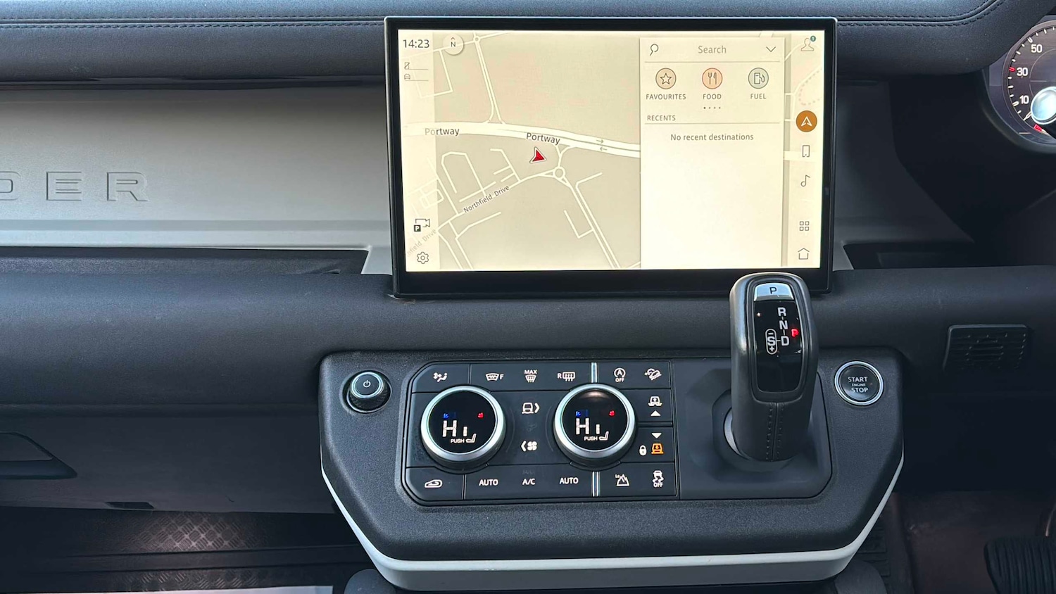 Used Land Rover Defender 2021 for sale - 77857674: Photo 13