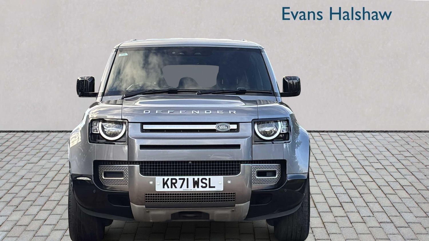 Used Land Rover Defender 2021 for sale - 77857674: Photo 3