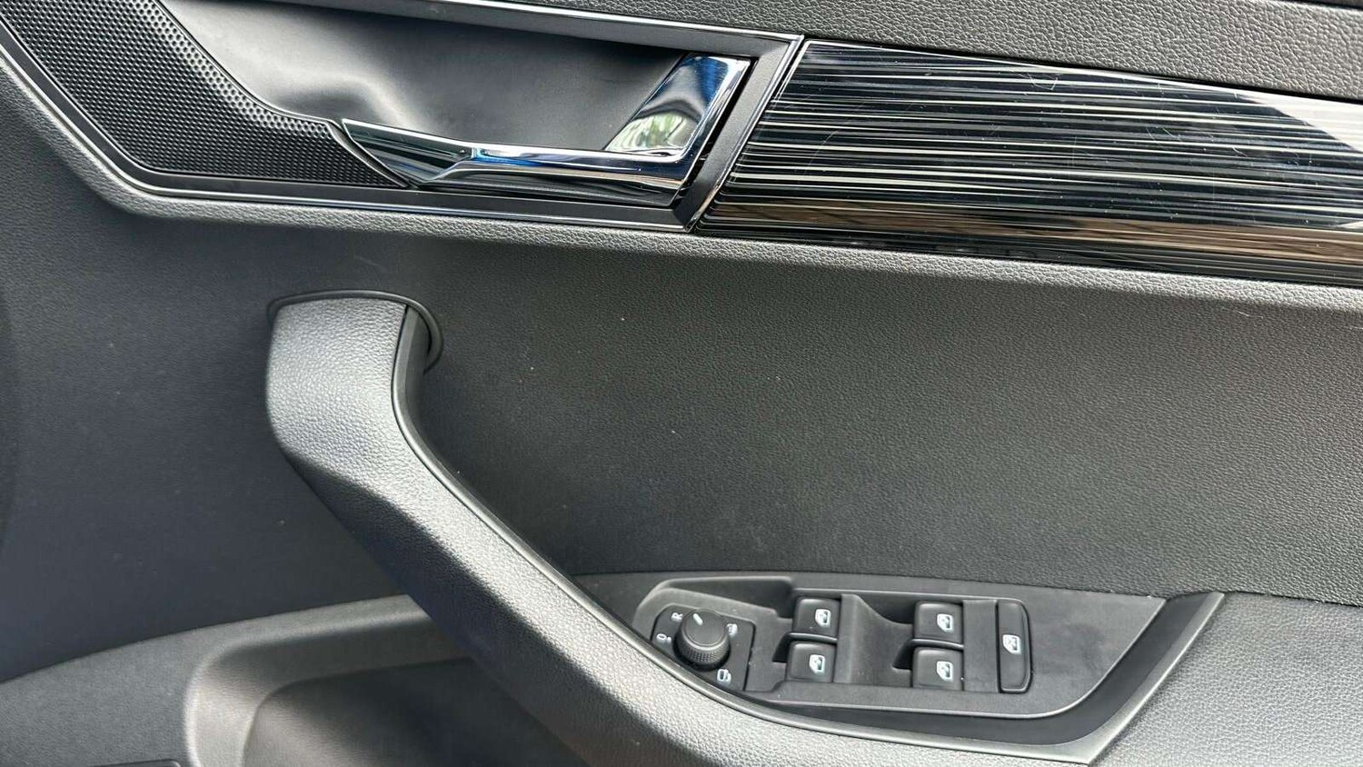 Used Skoda Karoq 2021 for sale - 77858919: Photo 11