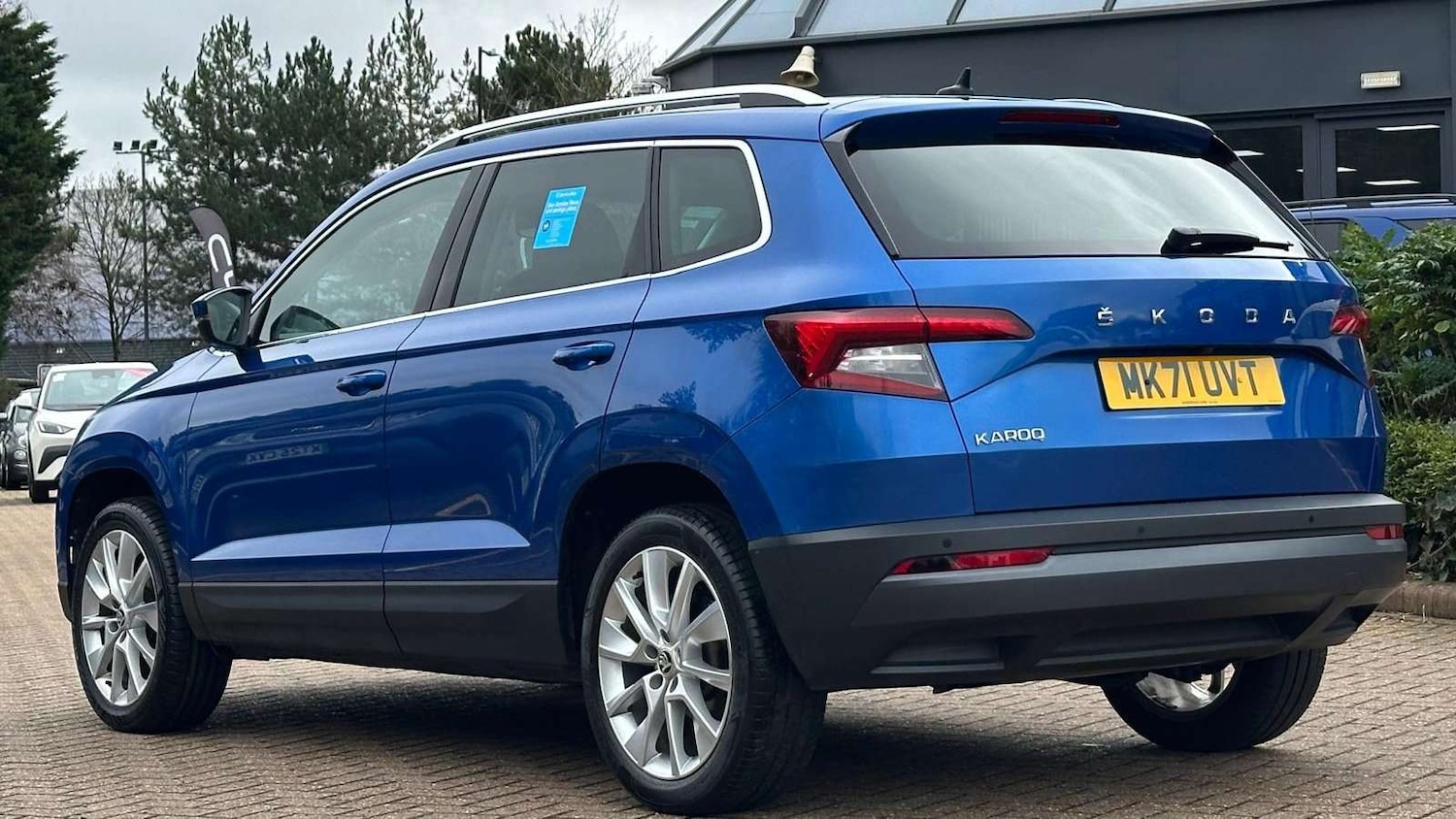 Used Skoda Karoq 2021 for sale - 77858919: Photo 2