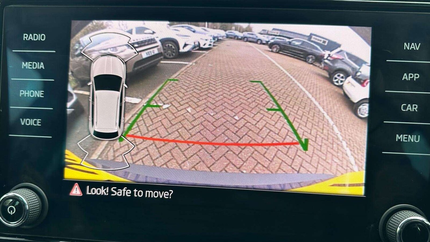 Used Skoda Karoq 2021 for sale - 77858919: Photo 7