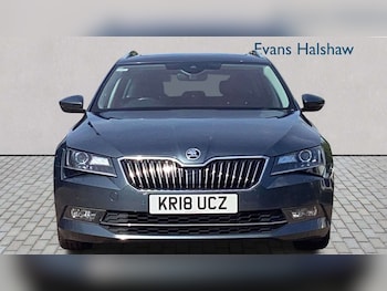 Used Skoda Superb 2018 for sale - 78234095: Photo
