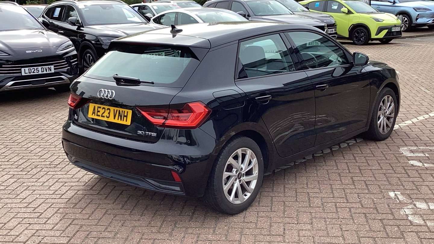 Used Audi A1 2023 for sale - 78216416: Photo 2