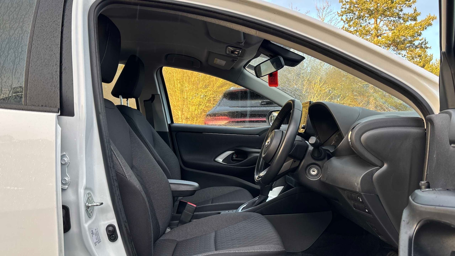 Used Toyota Yaris 2023 for sale - 77858812: Photo 3