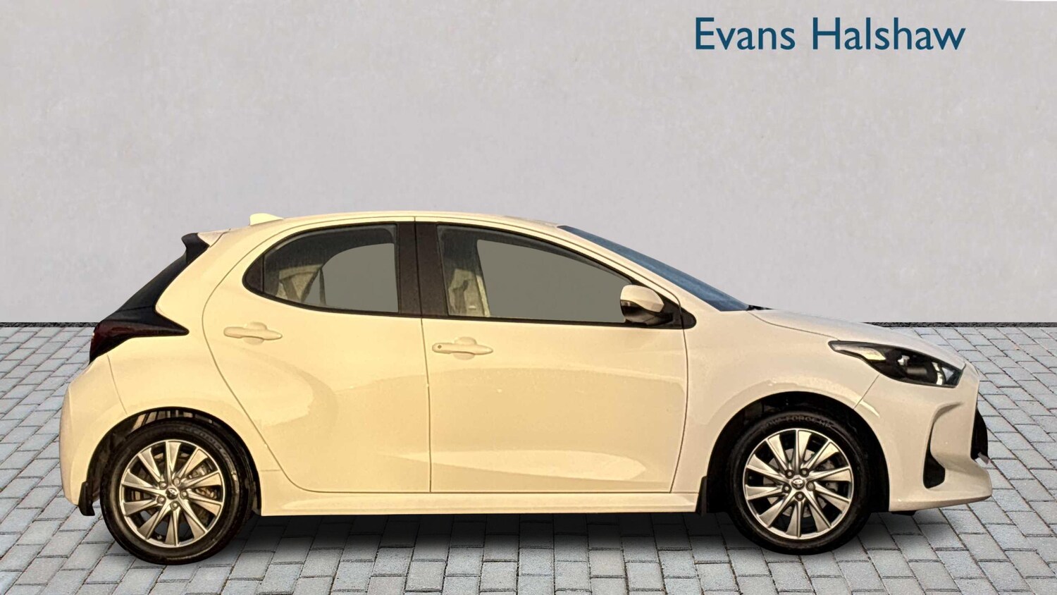 Used Toyota Yaris 2023 for sale - 77858812: Photo 6