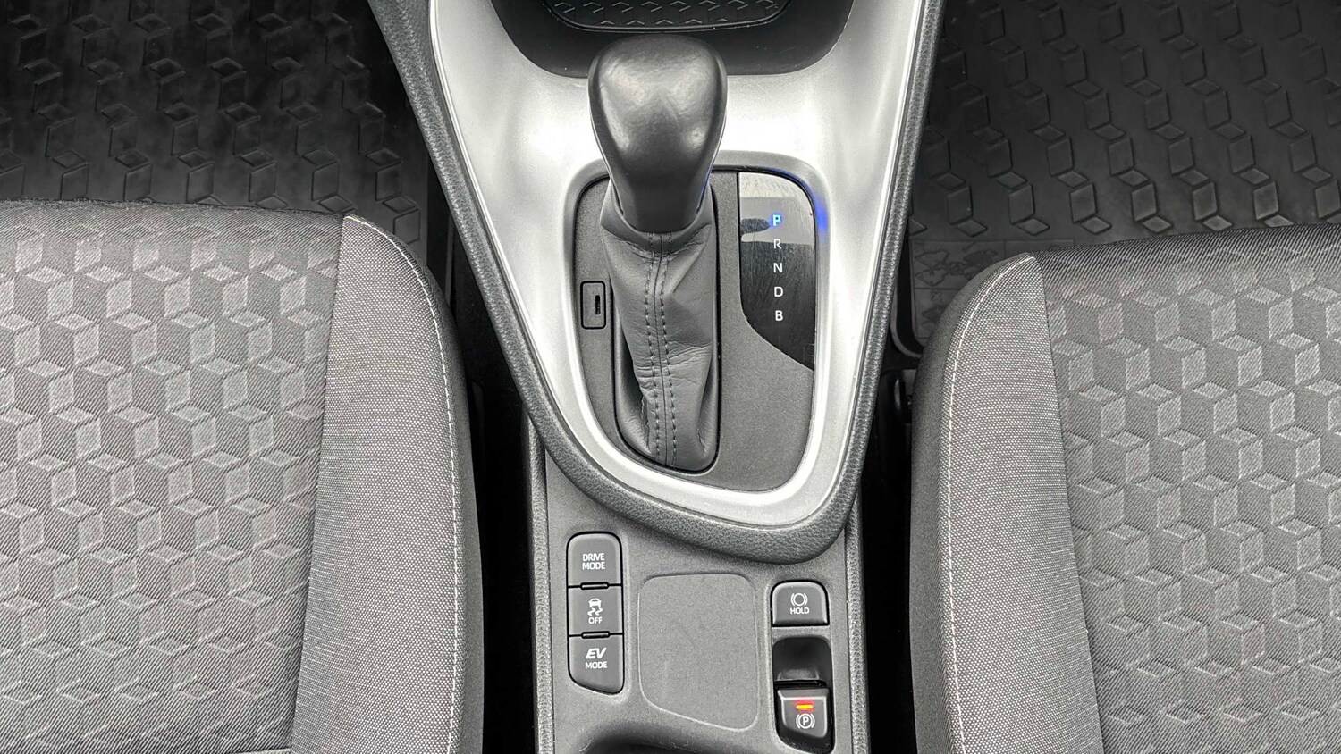 Used Toyota Yaris for sale - 77857367: Photo 14