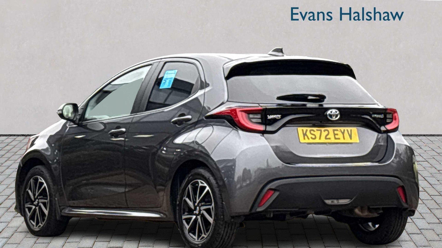 Used Toyota Yaris for sale - 77857367: Photo 2