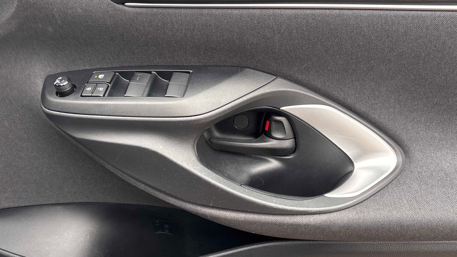 Used Toyota Yaris for sale - 77857367: Photo 21