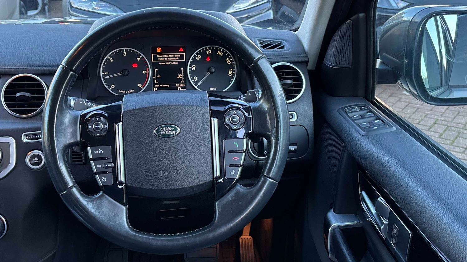 Used Land Rover Discovery 2015 for sale - 77859432: Photo 13