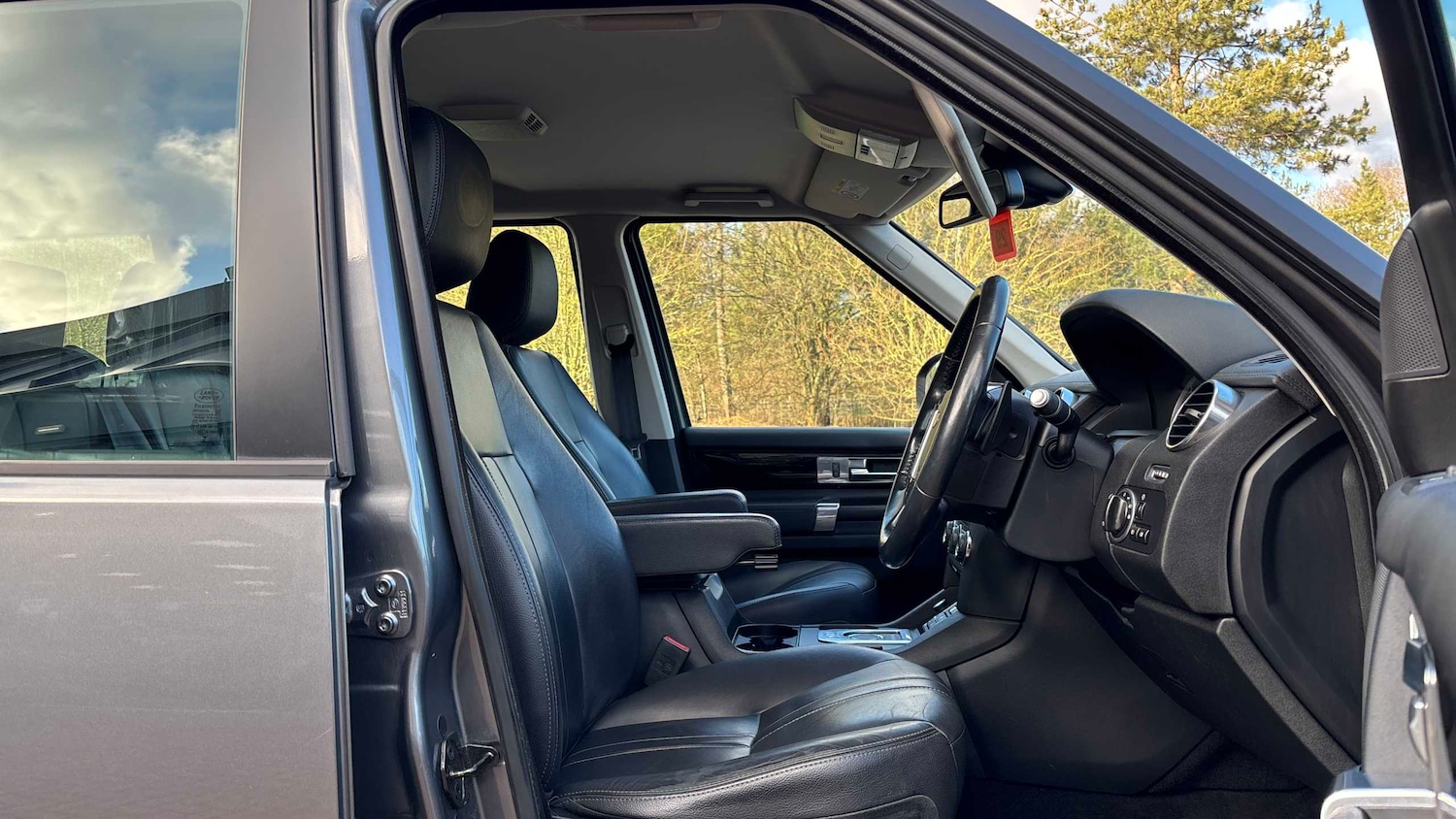 Used Land Rover Discovery 2015 for sale - 77859432: Photo 3