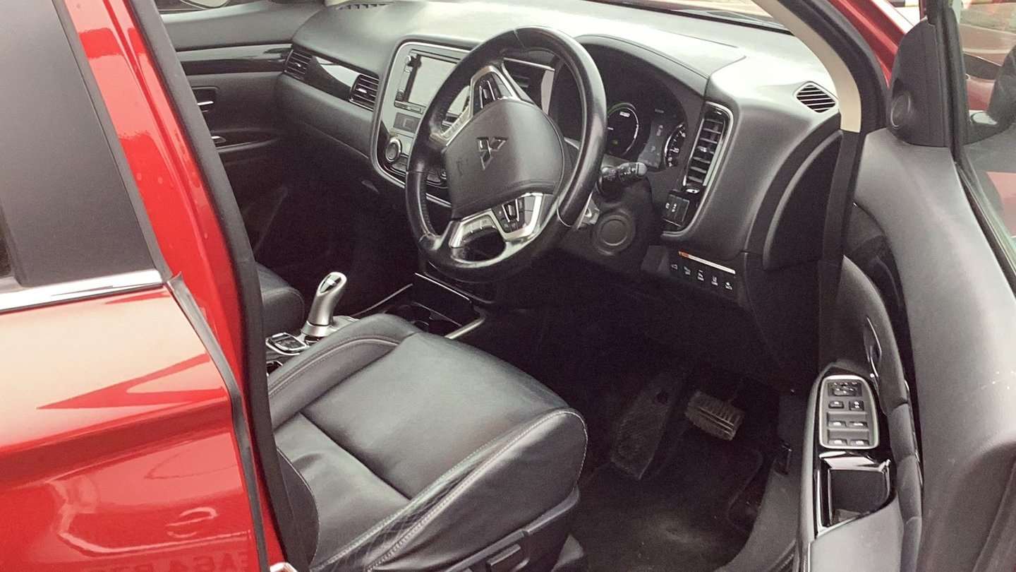 Used Mitsubishi Outlander 2016 for sale - 78216352: Photo 3